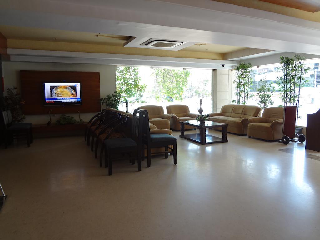 Hotel Budhil Park Visakhapatnam Zewnętrze zdjęcie