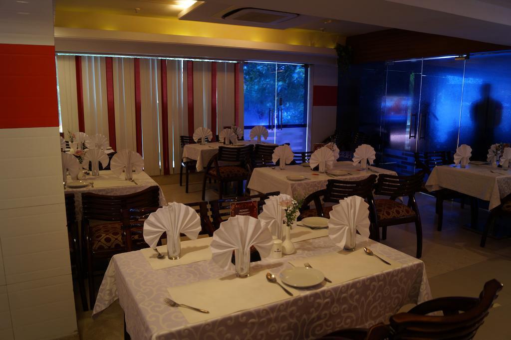 Hotel Budhil Park Visakhapatnam Zewnętrze zdjęcie