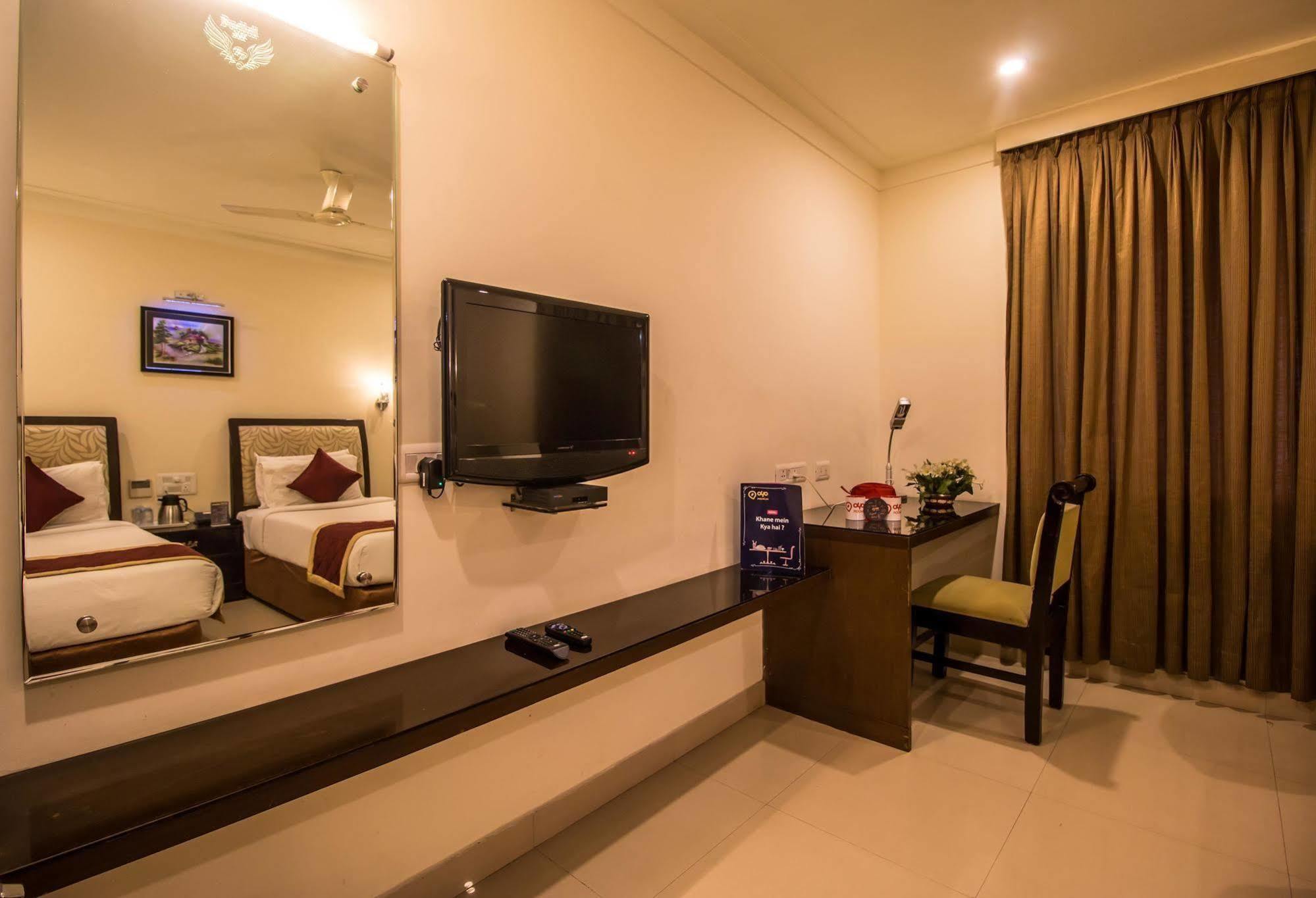 Hotel Budhil Park Visakhapatnam Zewnętrze zdjęcie