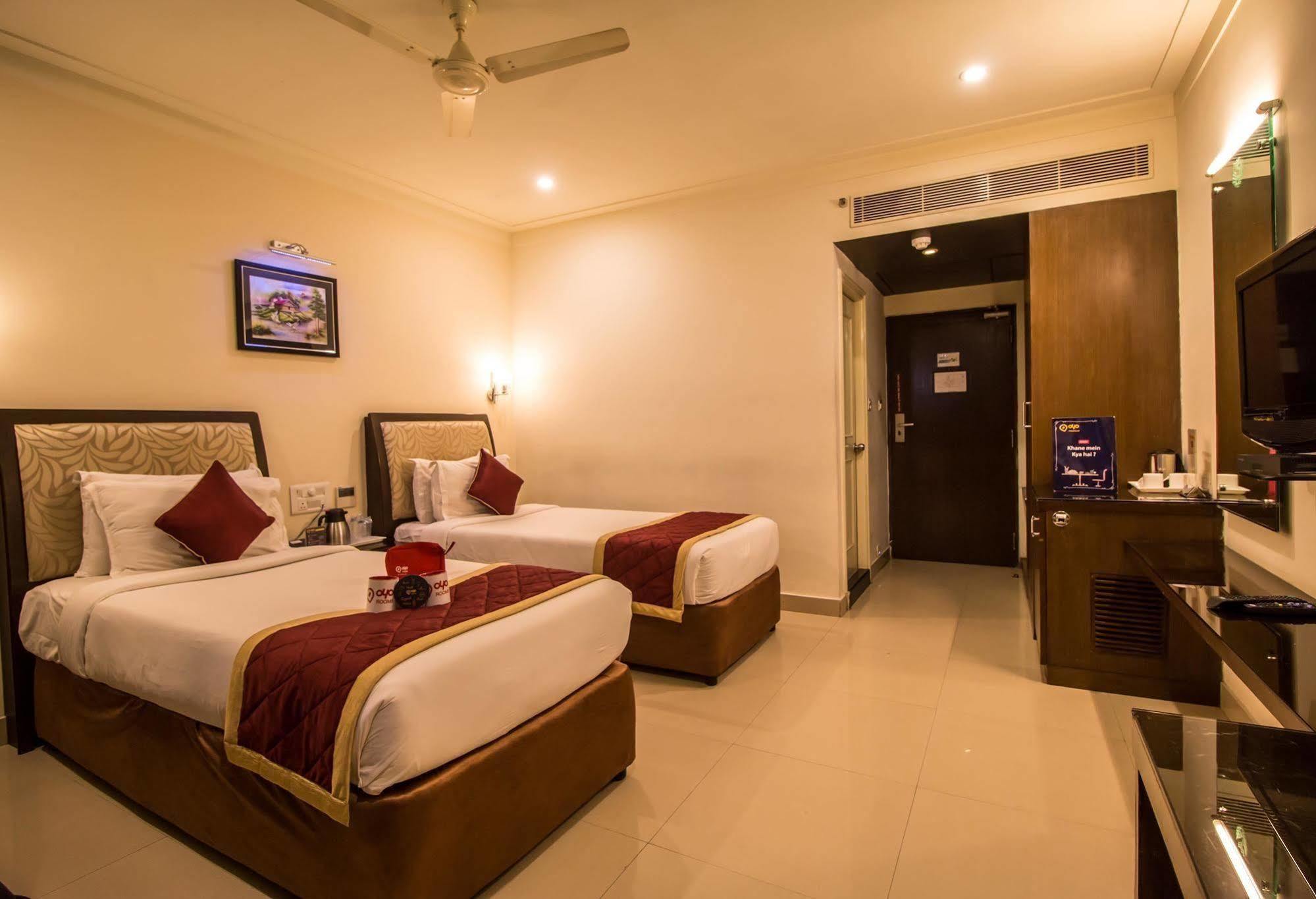 Hotel Budhil Park Visakhapatnam Zewnętrze zdjęcie