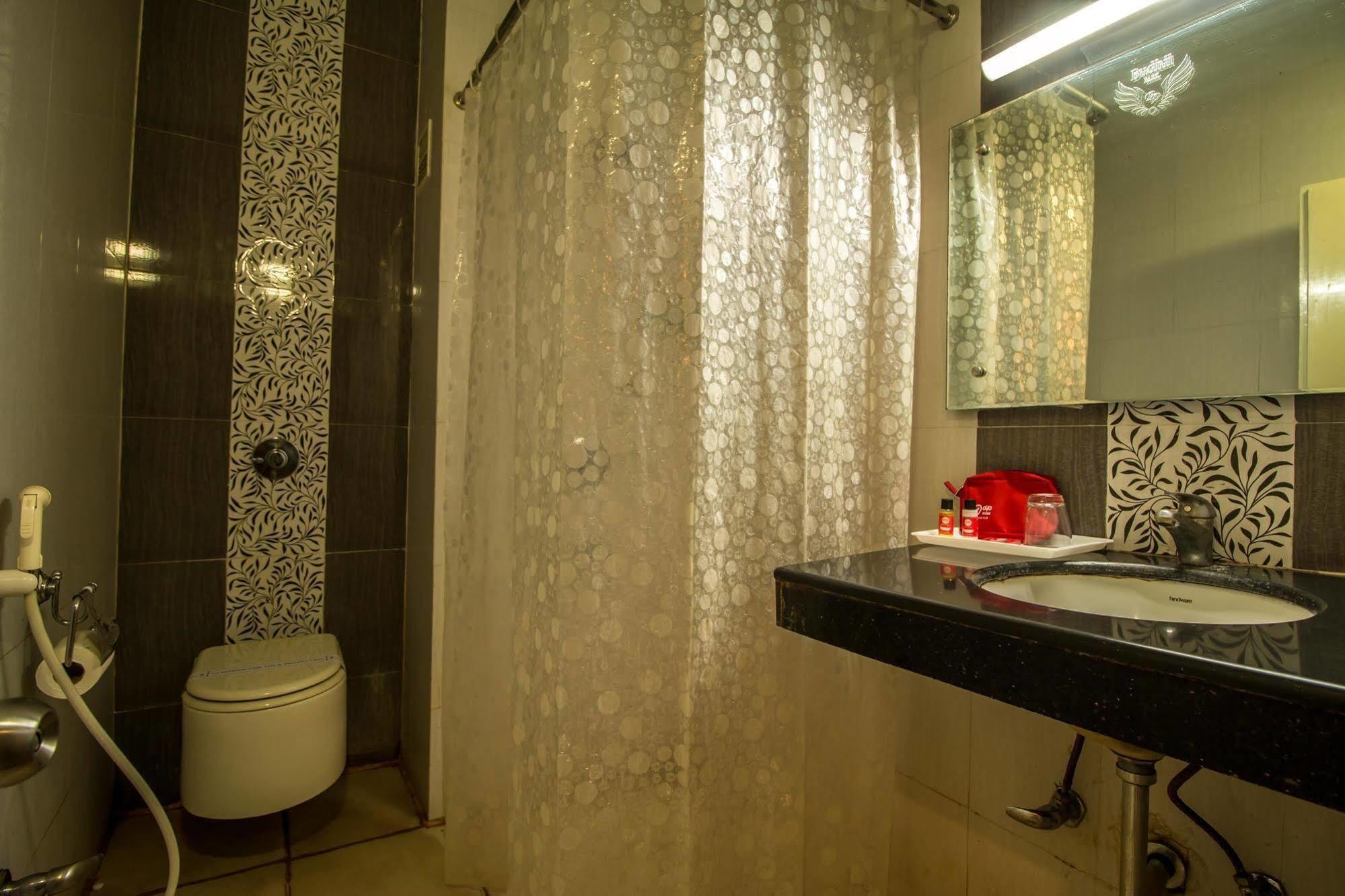 Hotel Budhil Park Visakhapatnam Zewnętrze zdjęcie