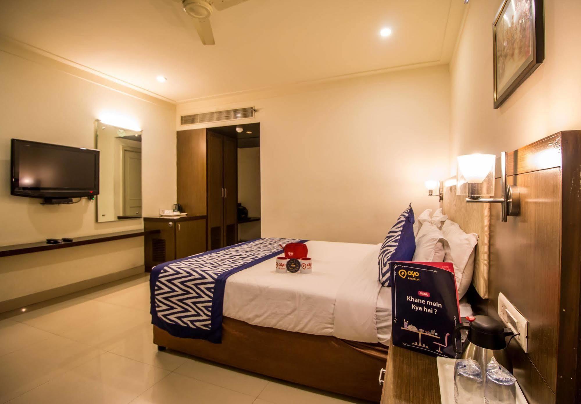 Hotel Budhil Park Visakhapatnam Zewnętrze zdjęcie
