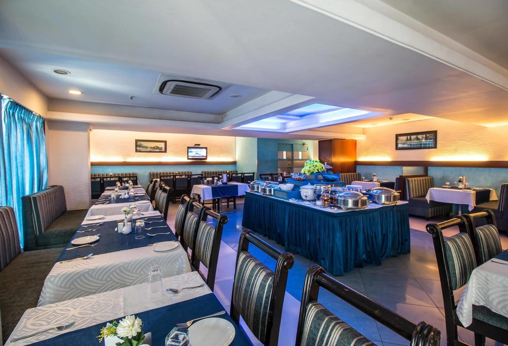 Hotel Budhil Park Visakhapatnam Zewnętrze zdjęcie