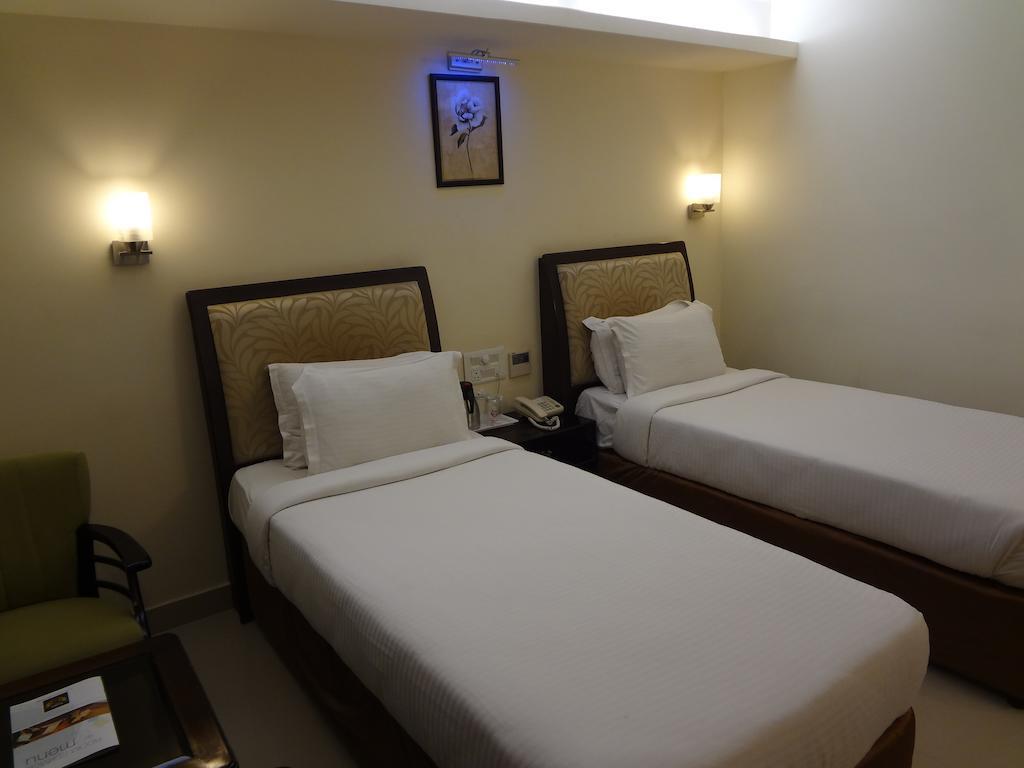 Hotel Budhil Park Visakhapatnam Zewnętrze zdjęcie