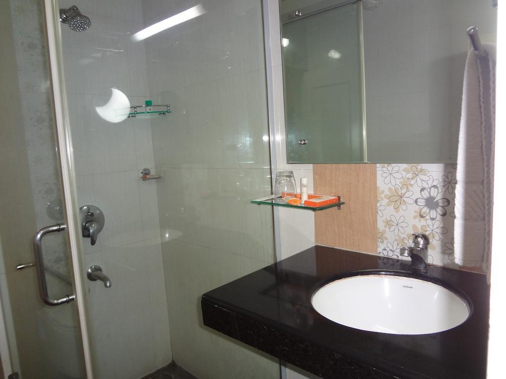Hotel Budhil Park Visakhapatnam Zewnętrze zdjęcie